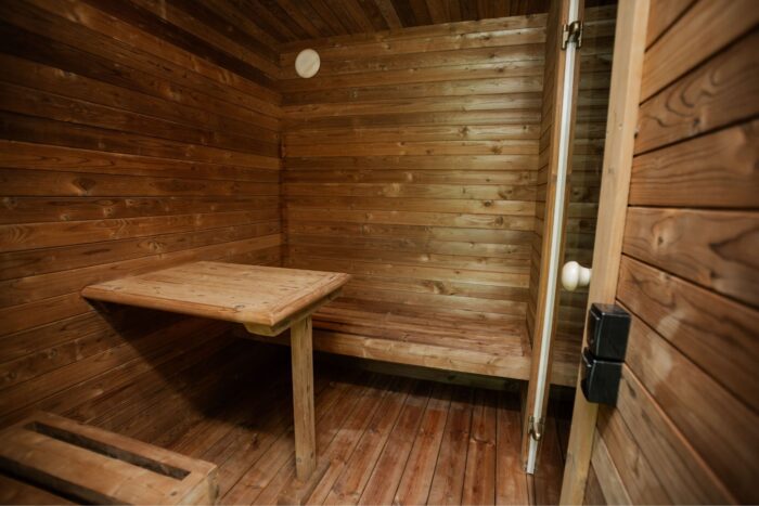 Square 400x240cm sauna with pre-sauna