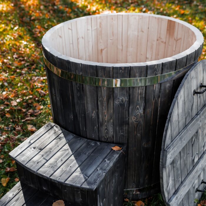 Single-person cold water tub – Spruce wood