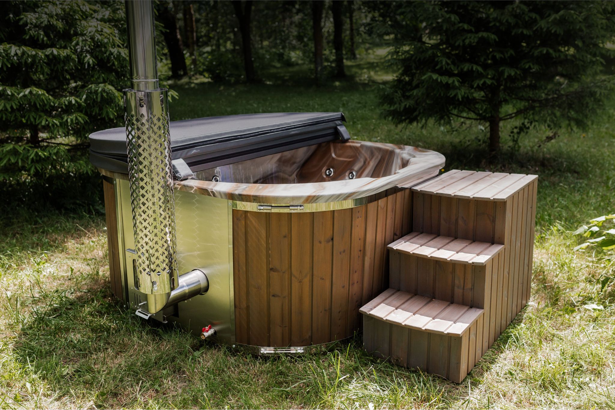 Outdoor tubs