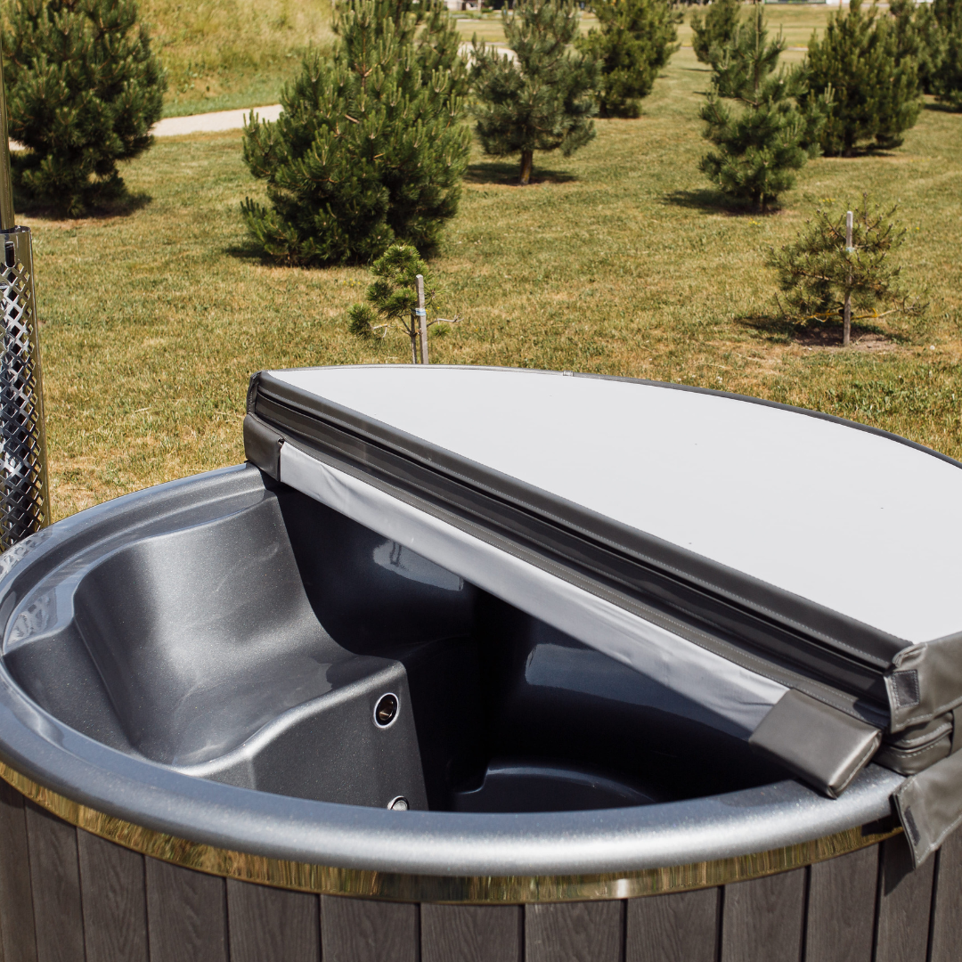 Acrylic round hot tub (external heater) (1)