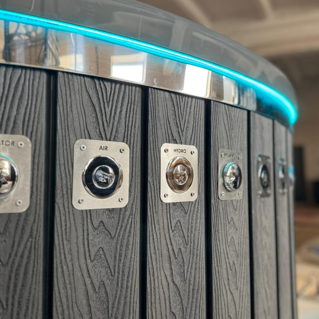 Acrylic round hot tub (external heater) (5)